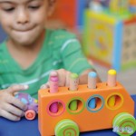 Игра "Нагоре, надолу" - автобус Игра "Нагоре, надолу" - автобус